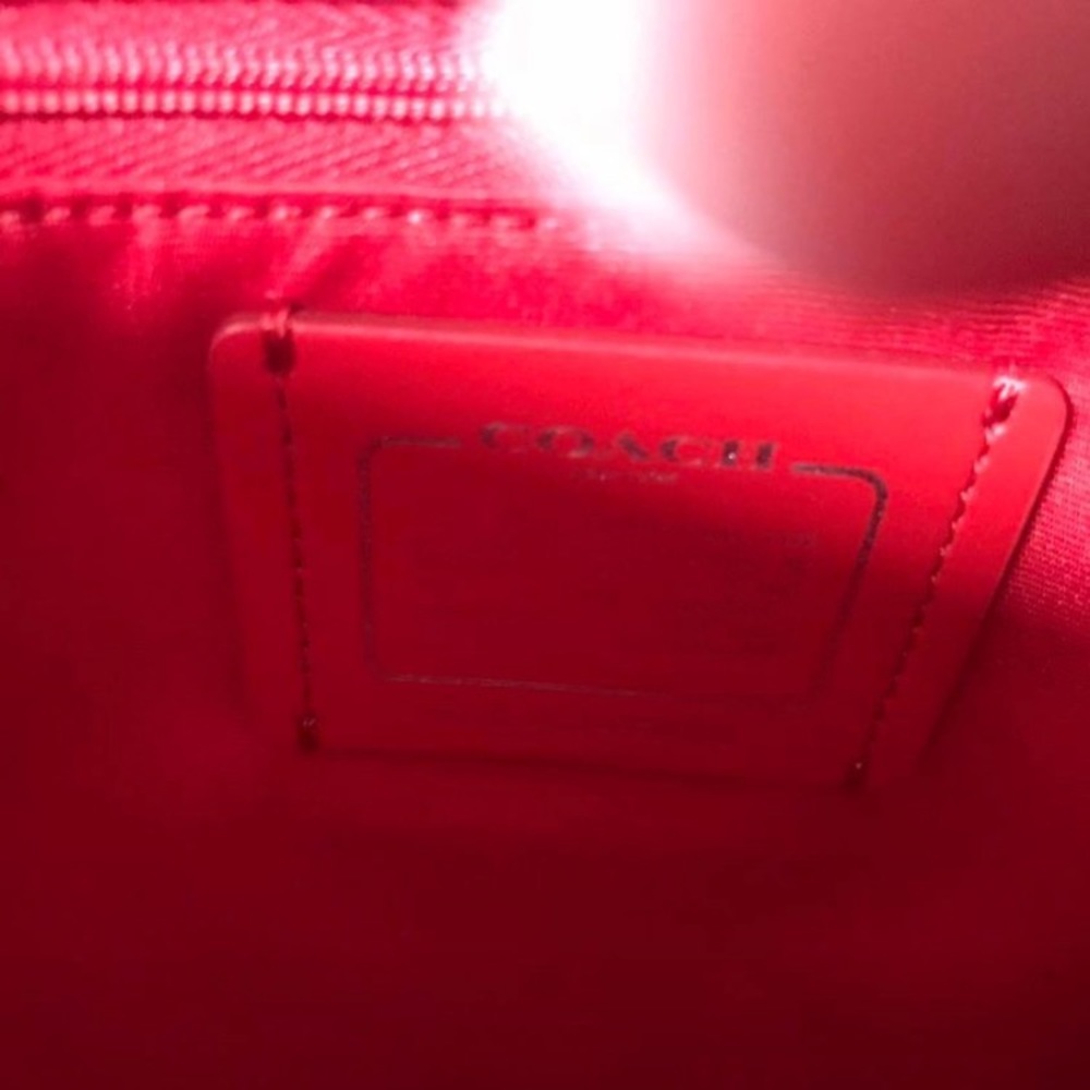Coach purse - Picture 3 of 4